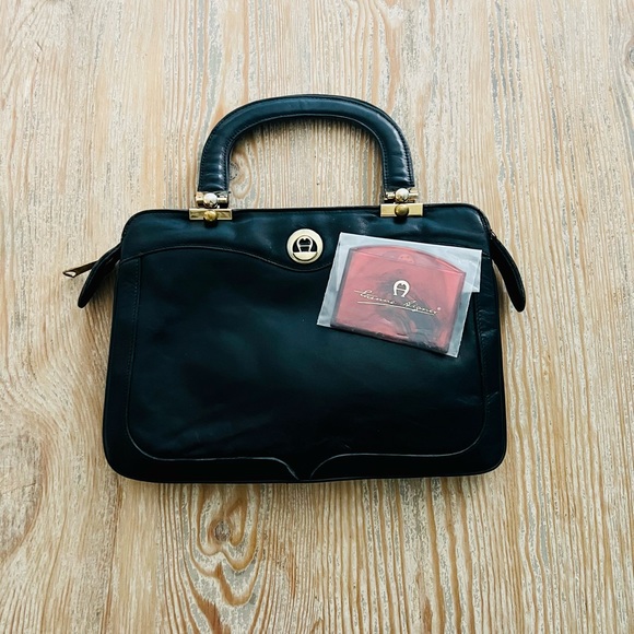 Etienne Aigner Leather Purse - Picture 2 of 6